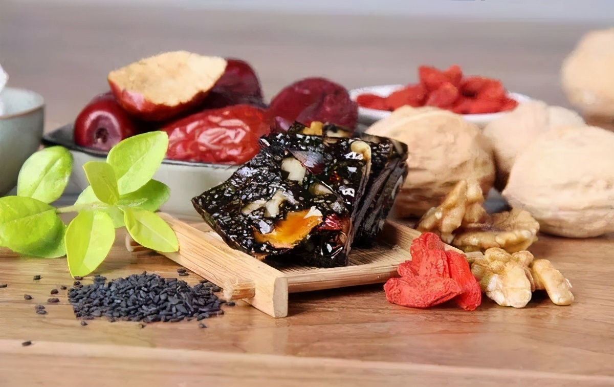 古法滋补阿胶糕,阿胶糕适合女性养生之佳品