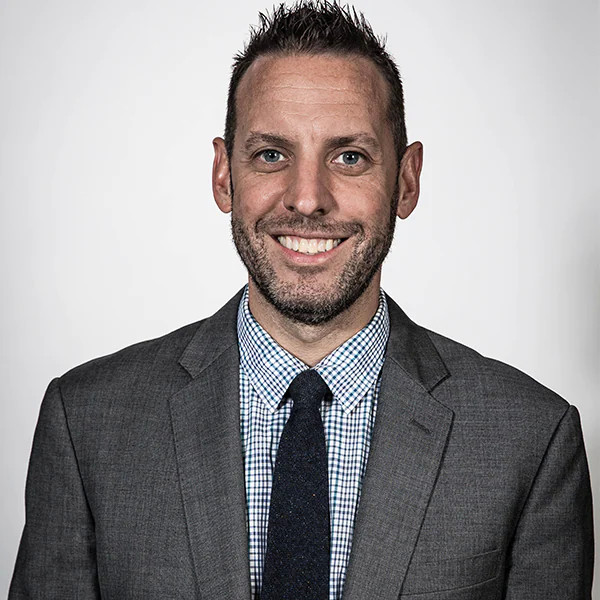 山雨欲来风满楼：开拓者CEO克里斯-麦克格文辞职