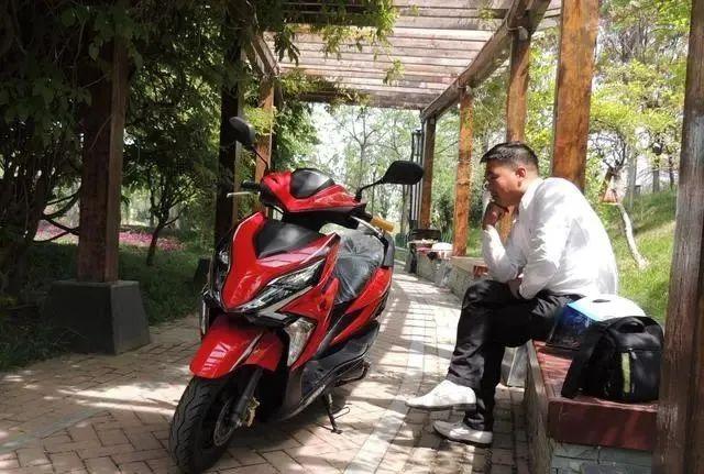 有颜值性价比高的踏板车,有颜值的踏板摩托车