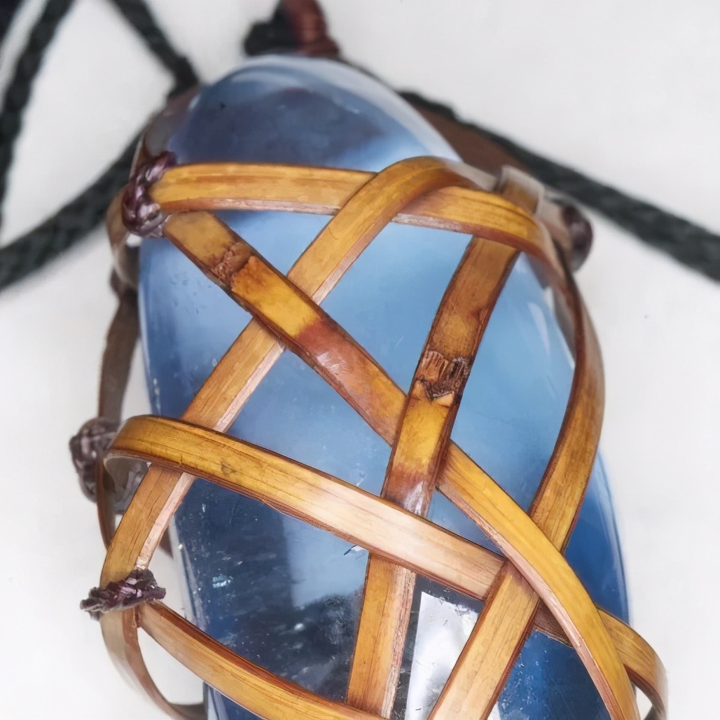 她取了个中国名字，从此纵横西方名流艺术圈30年