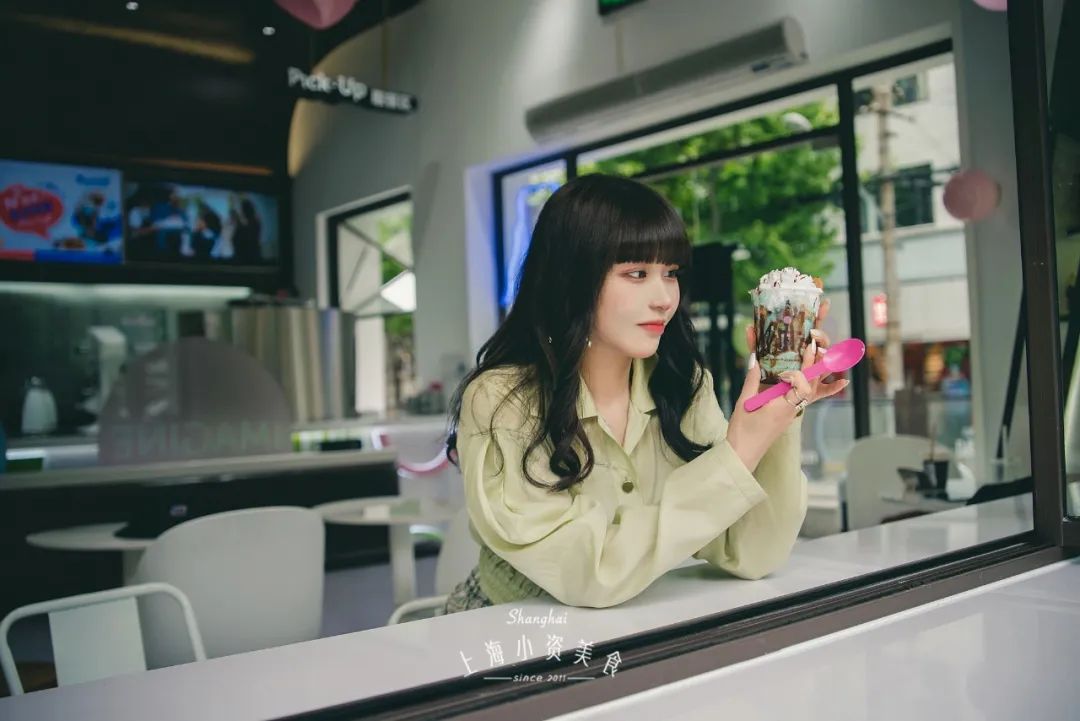 最近特火奶油冰淇淋,液氮网红冰淇淋