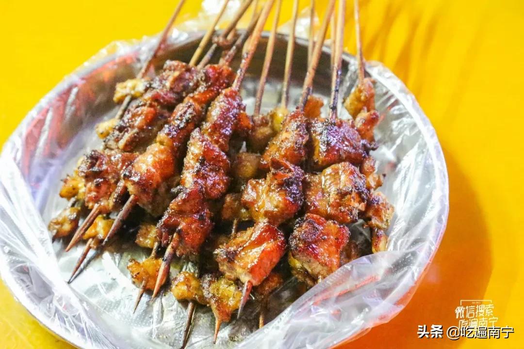 南宁东盟商务区烧烤摊,南宁2021烧烤店铺排行榜前十名