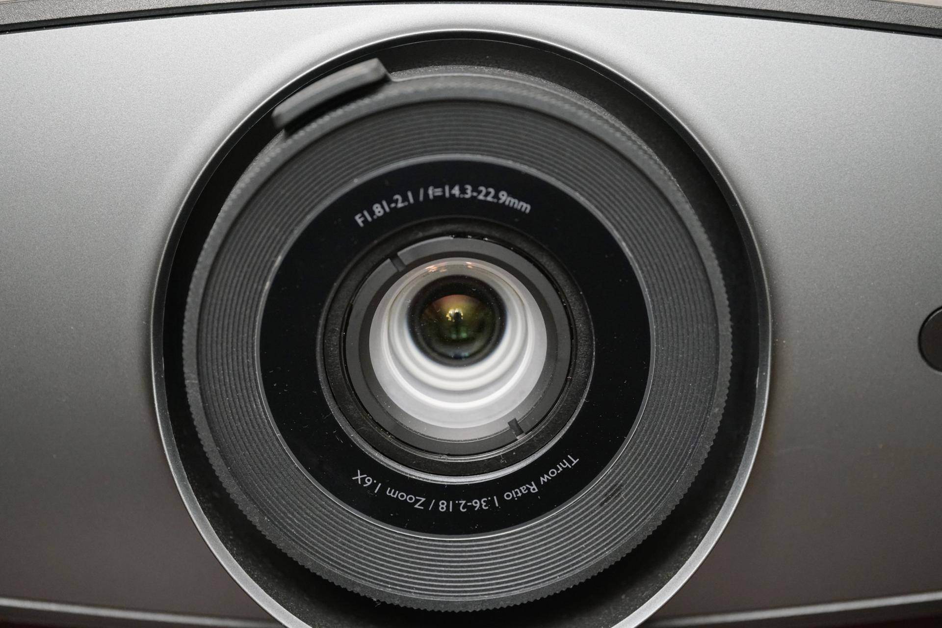 投影机家用两万,两万元的投影