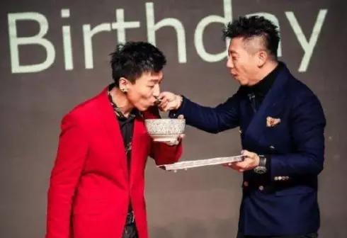 海泉戴口罩,海泉在节目谈羽凡