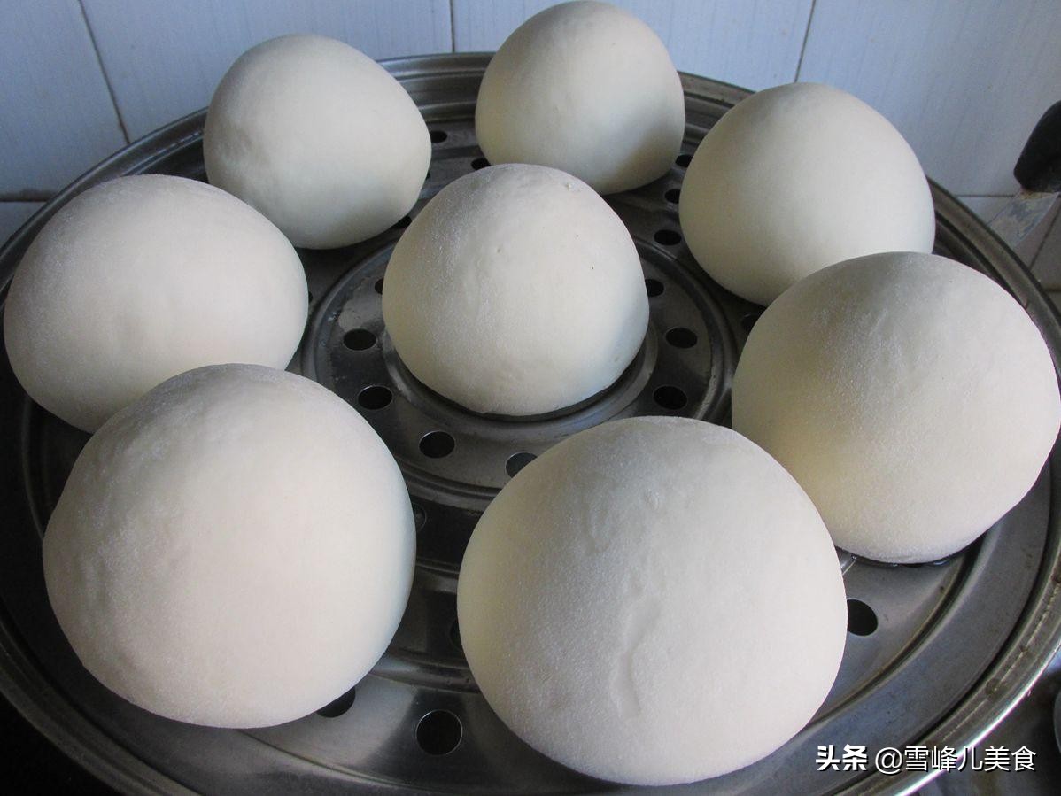 蒸馒头萎缩还发硬？这几步做对了，馒头多层又暄软，比面包还好吃