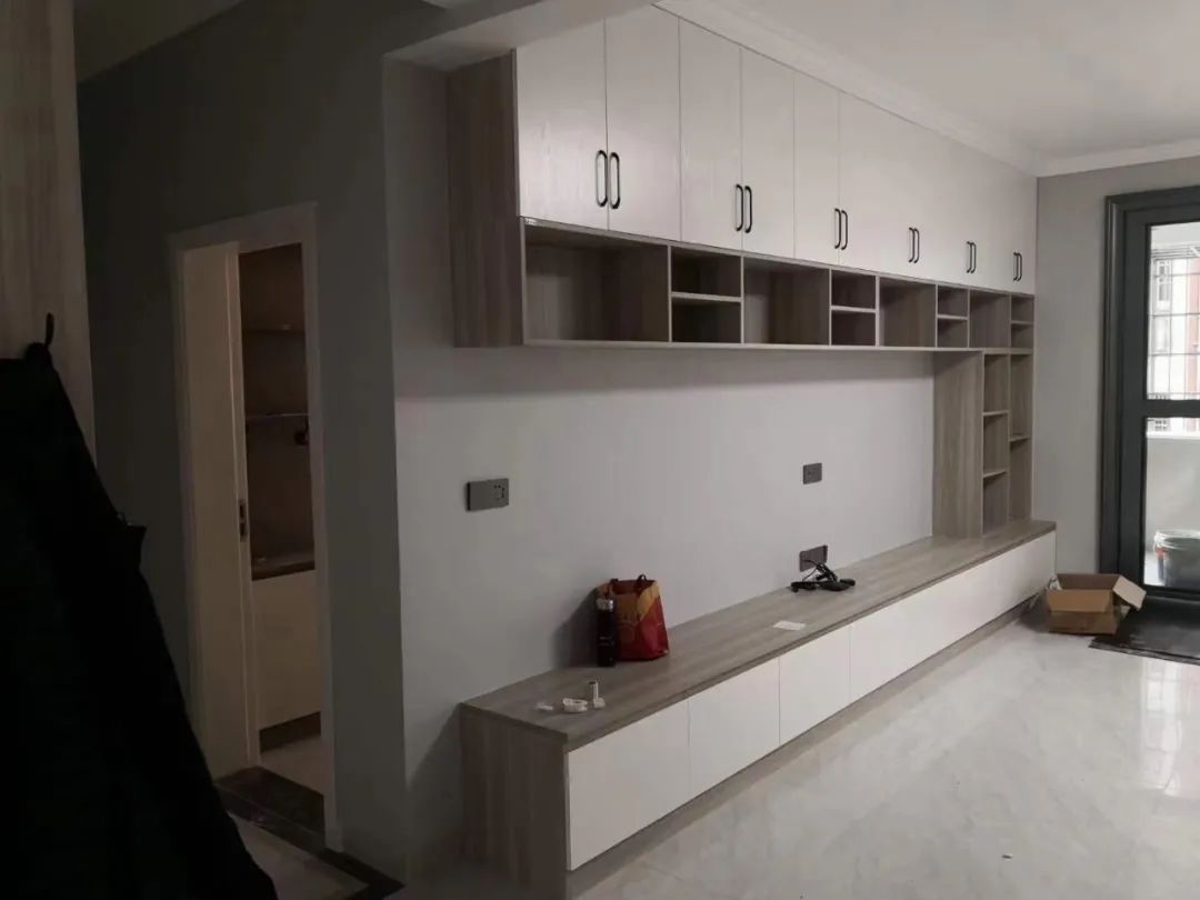 120平方三室两厅轻奢黑白灰,143平胡桃木轻奢高级装修