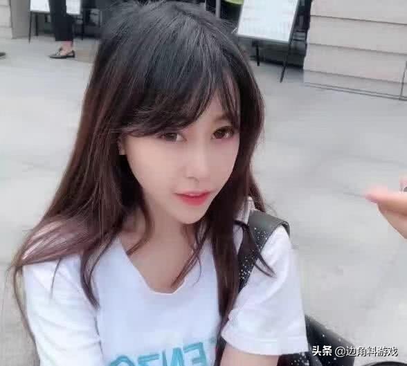 斗鱼张七哥现状,斗鱼一姐卡卡现状