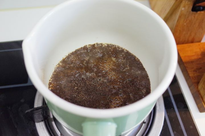 天冷了来一杯暖心热饮,天冷了给自己来杯奶茶