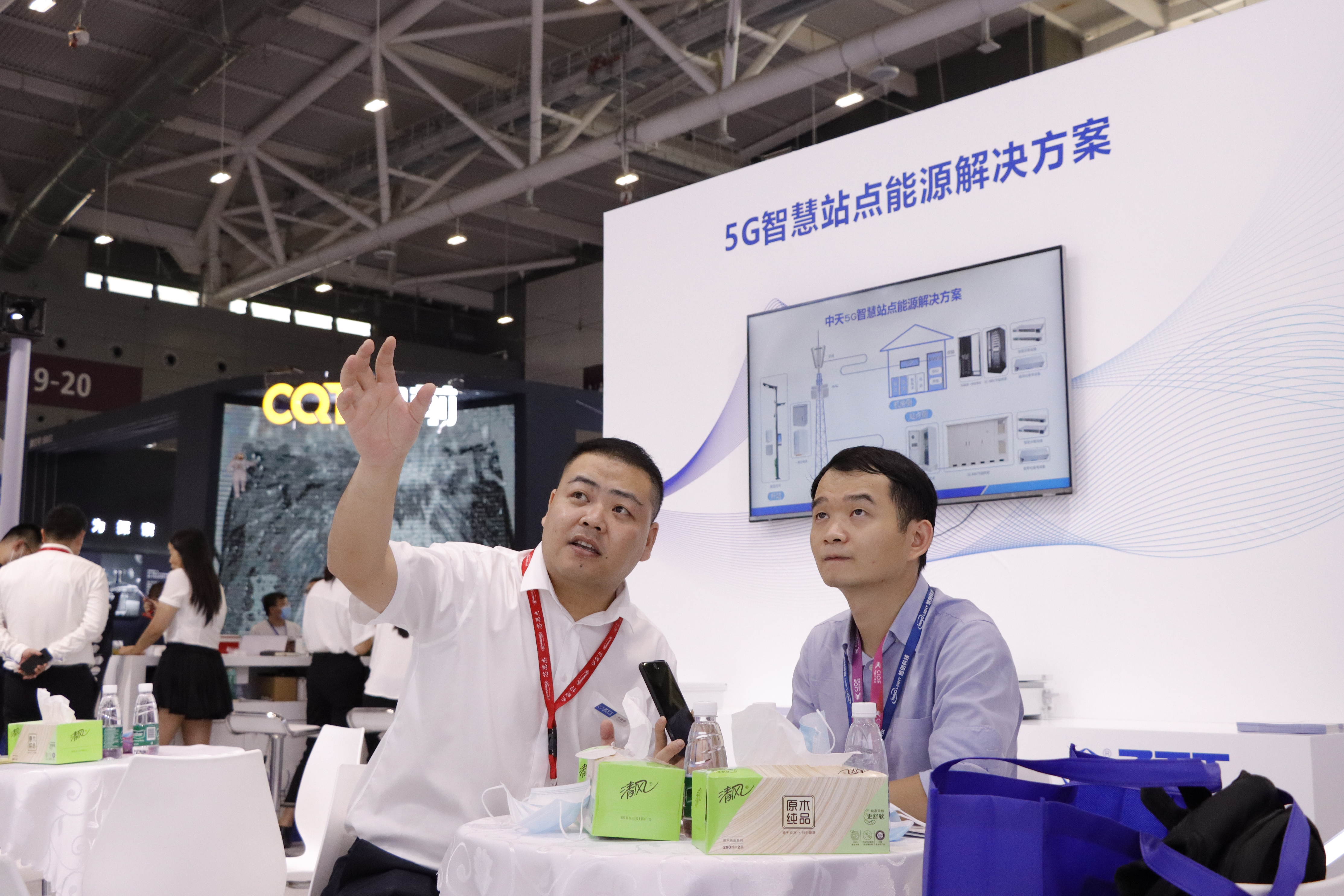 不止有“光”：中天科技双展台亮相CIOE2021