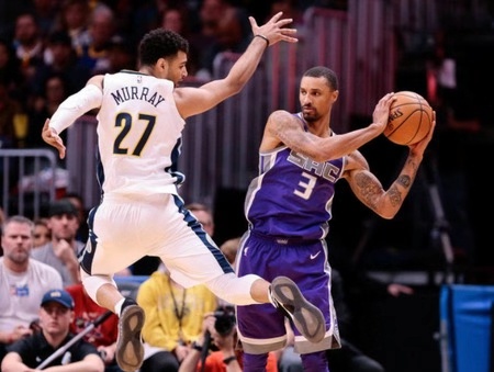 和上赛季一样的窘境，2号才是真命天子，这个32岁的男人太不容易