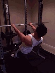 女性哑铃练背经典8个动作,健身房练背最好的6个动作