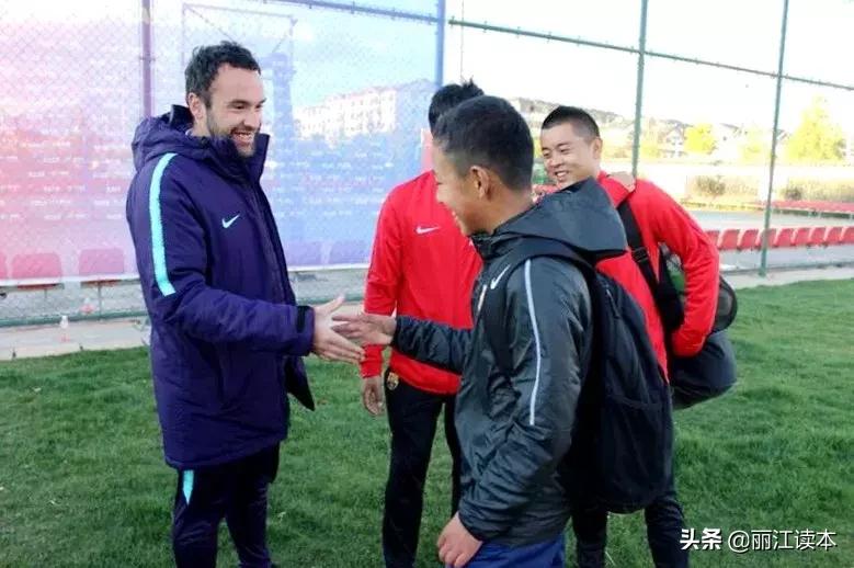 丽江霸道总裁“少总”的足球梦