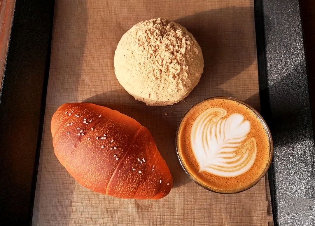 韩国网红设计师，把旧厂房改造成咖啡烘焙店，开这样的店真幸福