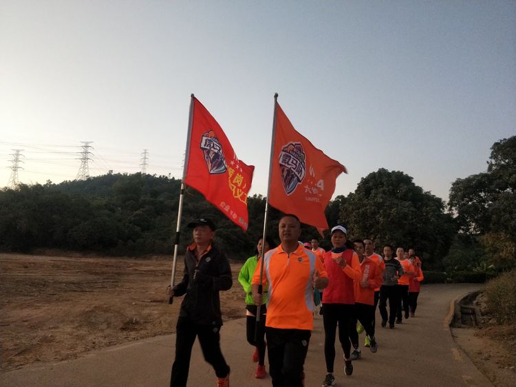 魅力深马,微马同行!六约微马助力深圳国际马拉松