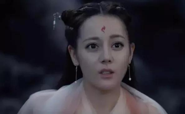 《极挑》热巴脸垮严重，网友：做了烤瓷牙的热巴“花期太短了”