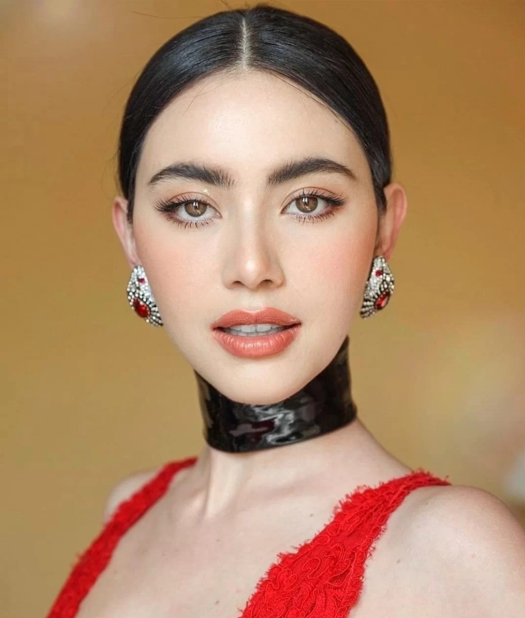 泰国必买的护肤品套装,泰国好用的护肤品彩妆品牌