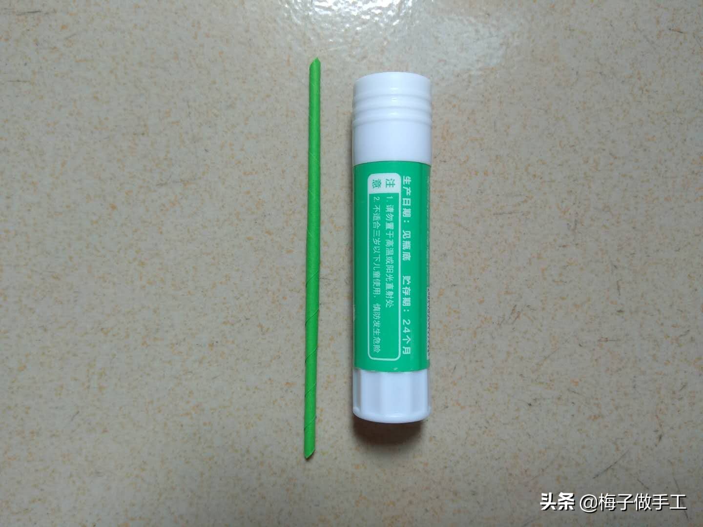 520情人节折纸玫瑰花图文,七夕专题纸玫瑰折纸教程