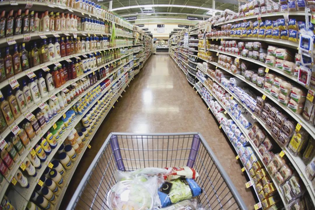 疫情美国居民大量囤枪,疫情冲击下的真实美国