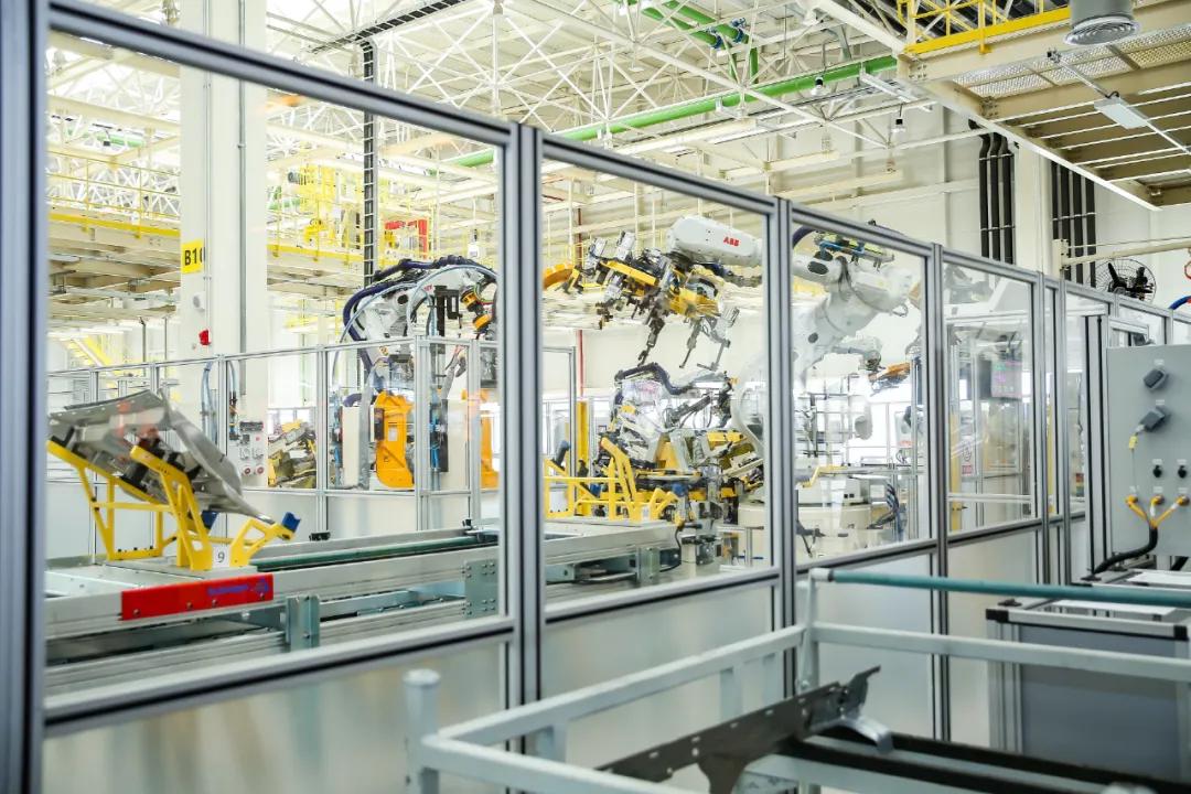 寰球汽车科技之旅走进极氪探寻极氪电动化变革之道