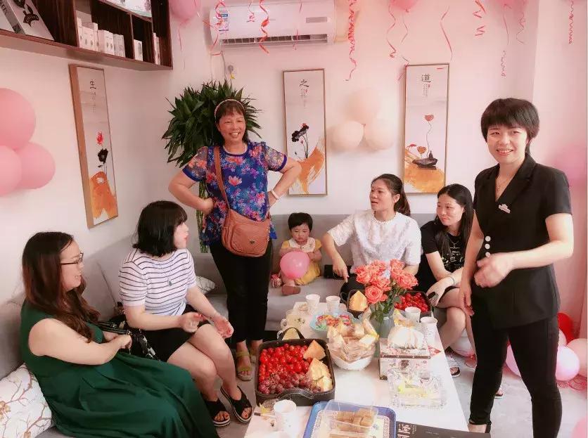 恭喜！卉盈国际佛山官窑加盟店今日隆重开张！