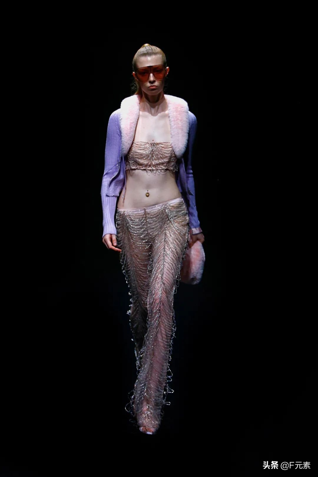 blumarine秋冬系列时装秀,blumarine2022米兰时装