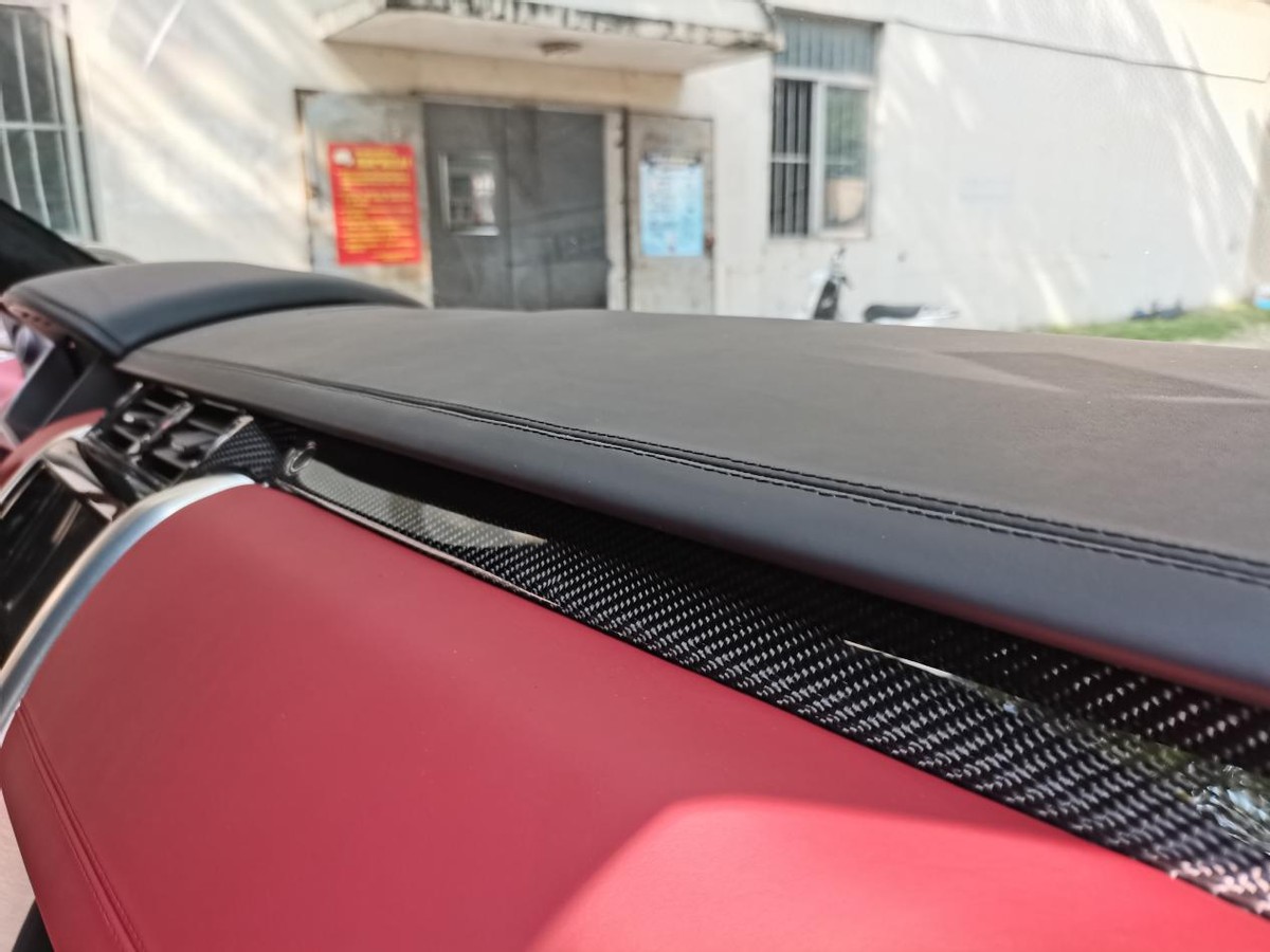 路虎揽胜换装纳多灰,路虎揽胜升级干椒红