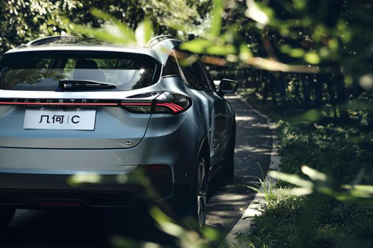 12万元混合动力续航600kmsuv,16万左右续航600公里电动车