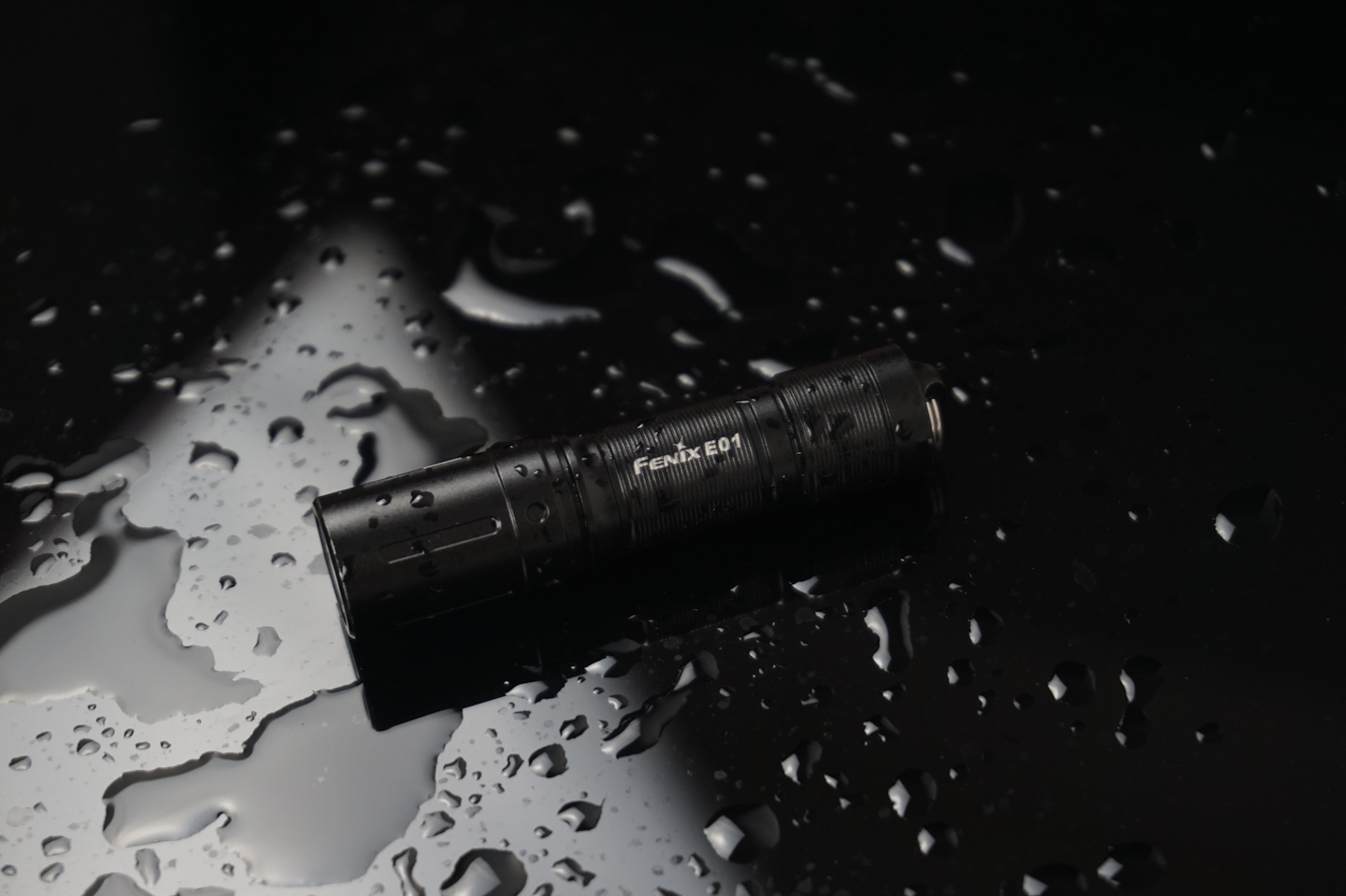fenixe01,fenixe01v2.0手电