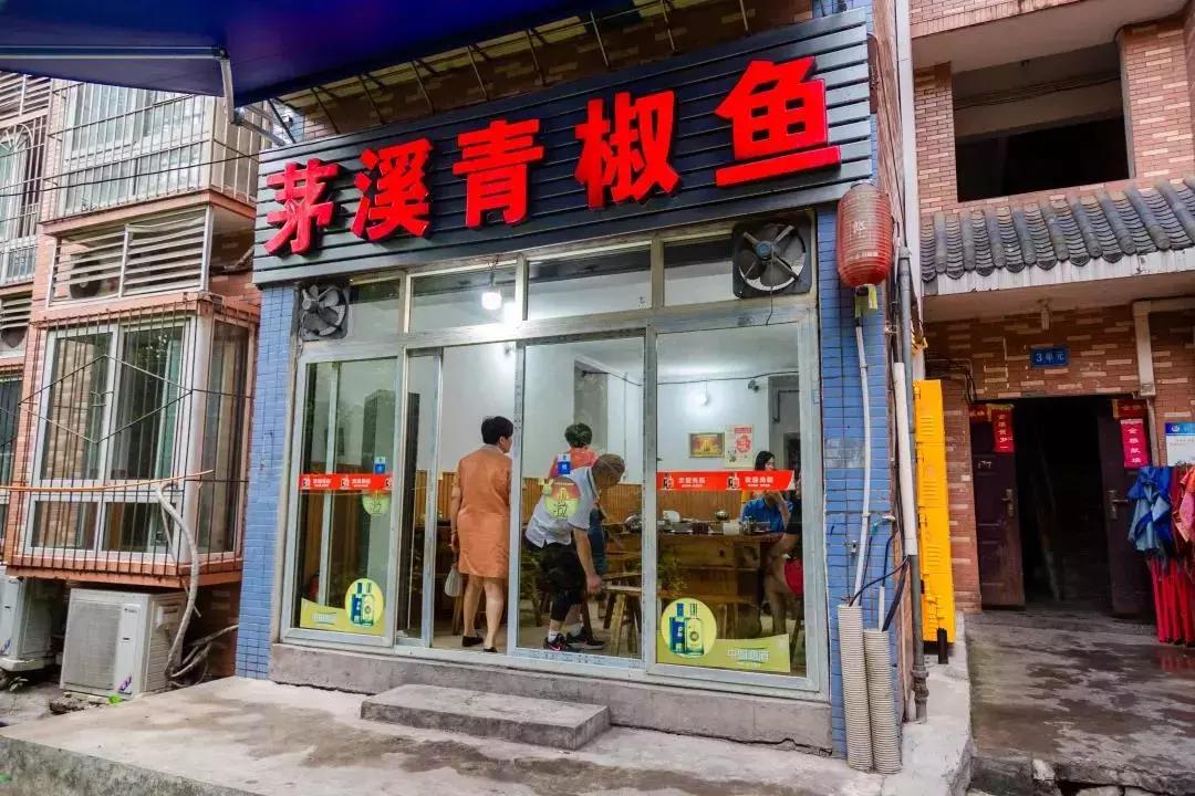 重庆市必打卡美食推荐,重庆最值得打卡的特色美食