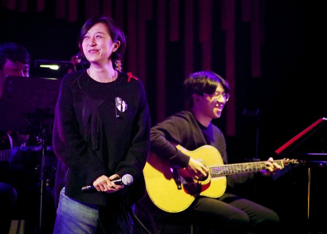 黄嘉千黄韵玲,黄韵玲黄嘉千