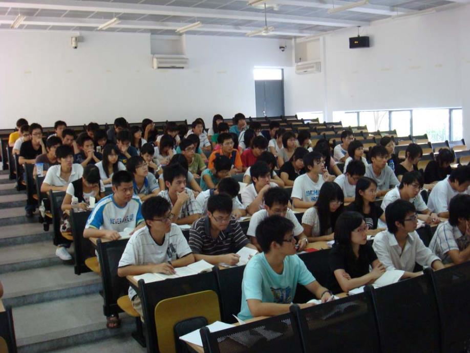 大学舍友老是说我,大学室友说我长得像初中生