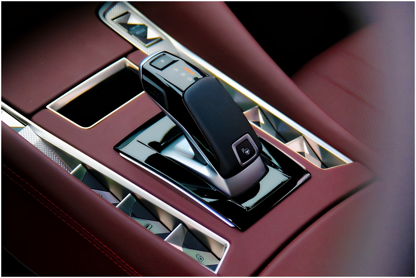 法系旗舰ds9满满的仪式感,法系豪华ds9