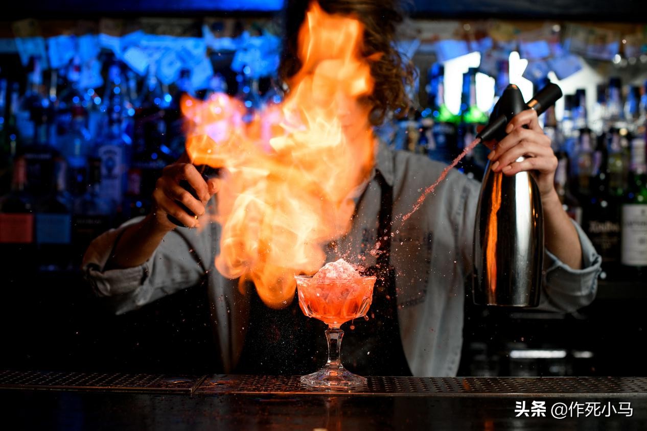 麻烦给我的爱人来一杯莫吉托歌词,给我的爱人来一杯莫吉托