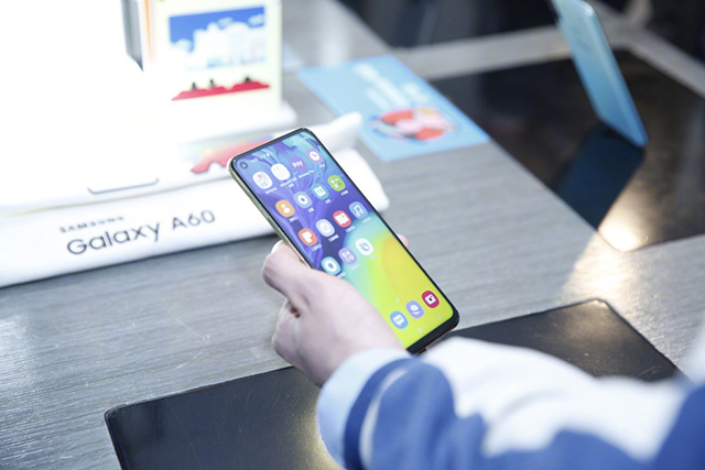 红米吊打华为和三星,同等价位红米吊打一加