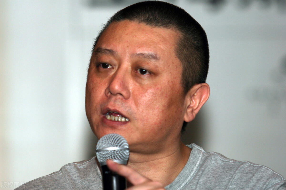 张艺谋导演啥水平？惨遭犀利差评，王朔道破国师真相，是否被高估