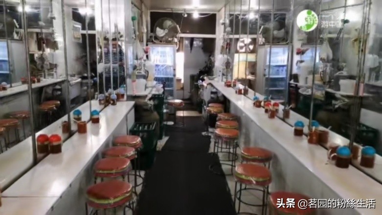 长春,炒粉、有轨电车、音乐喷泉