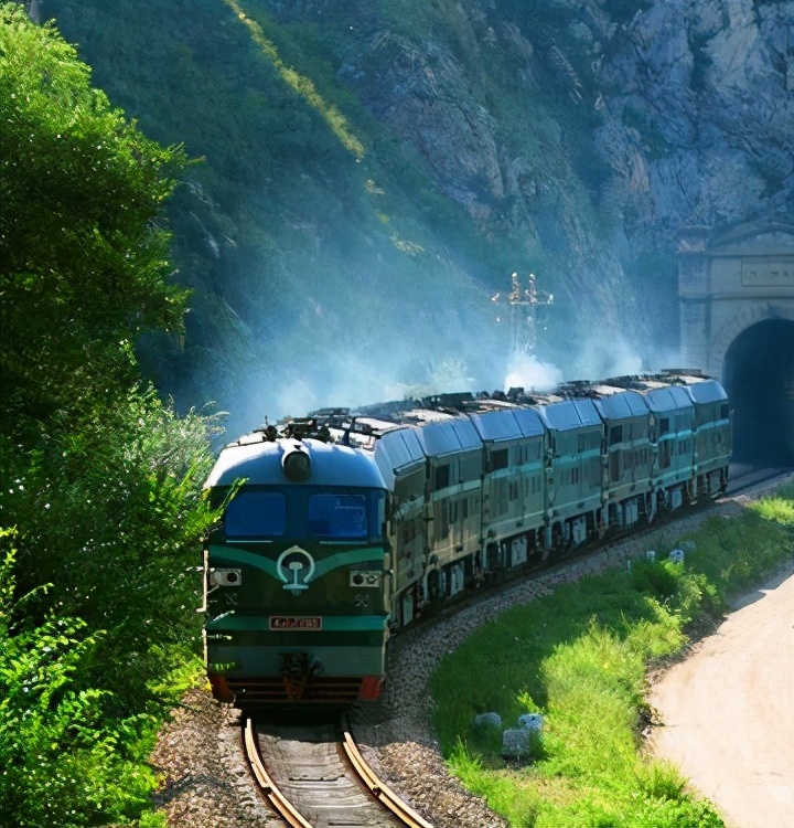 nd5内燃机车,gk1e内燃机车