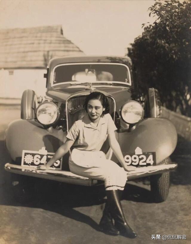 民国影星胡蝶的成熟和圆滑 (民国影星胡蝶真实老照片)