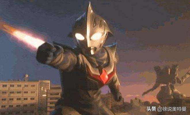 假如奥特曼雷欧变成了傻子,雷欧和阿斯特拉霸气合体光剑