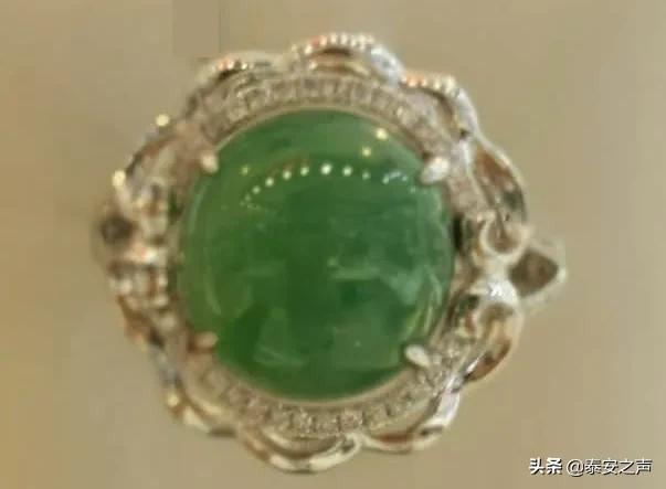 安泰广场古早蛋糕,4周年店庆巨型蛋糕免费吃