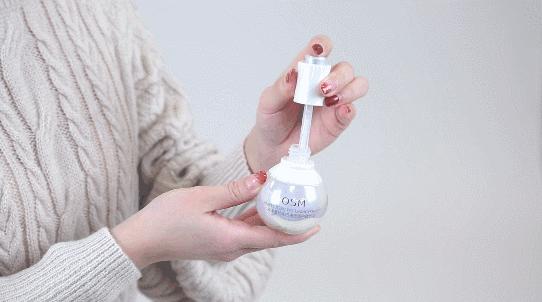 李佳琦直夸的国货小白灯，28天“点亮”暗黄肌，停用后不反弹