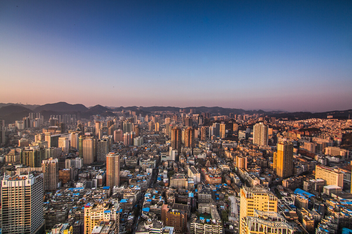 高层住宅为什么可以建造35层,高层住宅几层开始是贫民窟