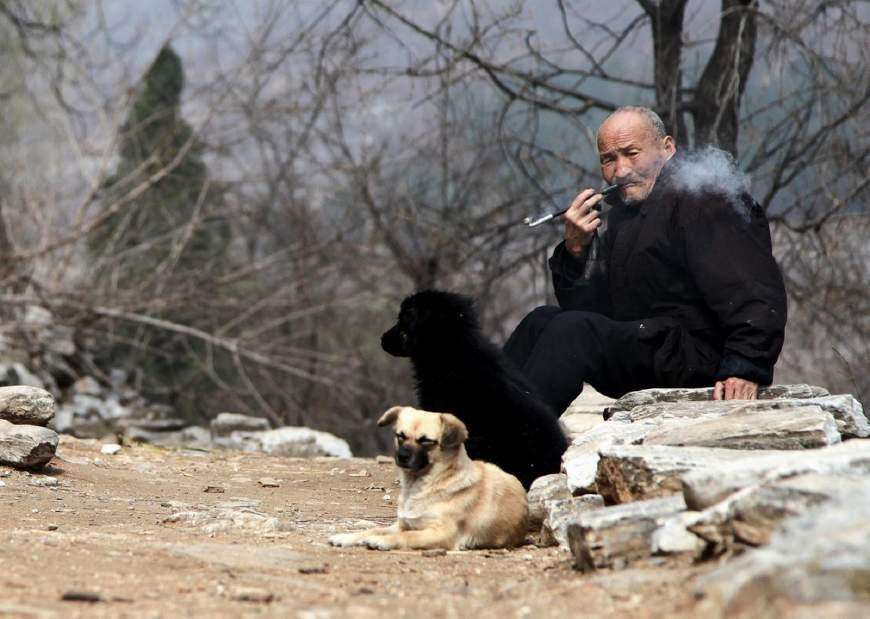 手指头上的斗和簸箕农村里的说法,老人为什么喜欢看垃圾桶