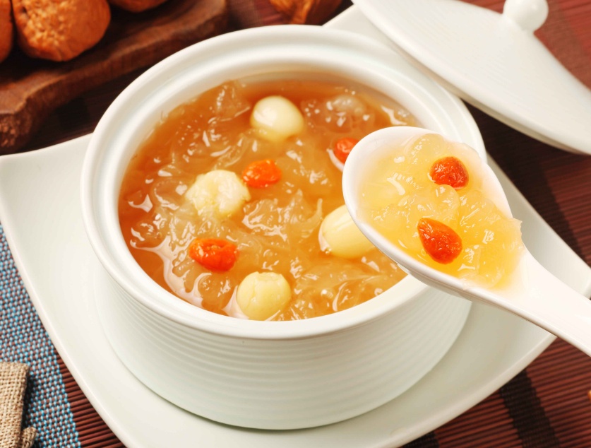 咳嗽吃什么润肺的食物,咳嗽吃什么食物比较润肺止咳