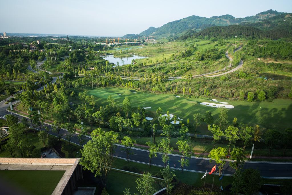 距离成都主城最近的郊区的距离,离成都只要30多分钟最宜居小城