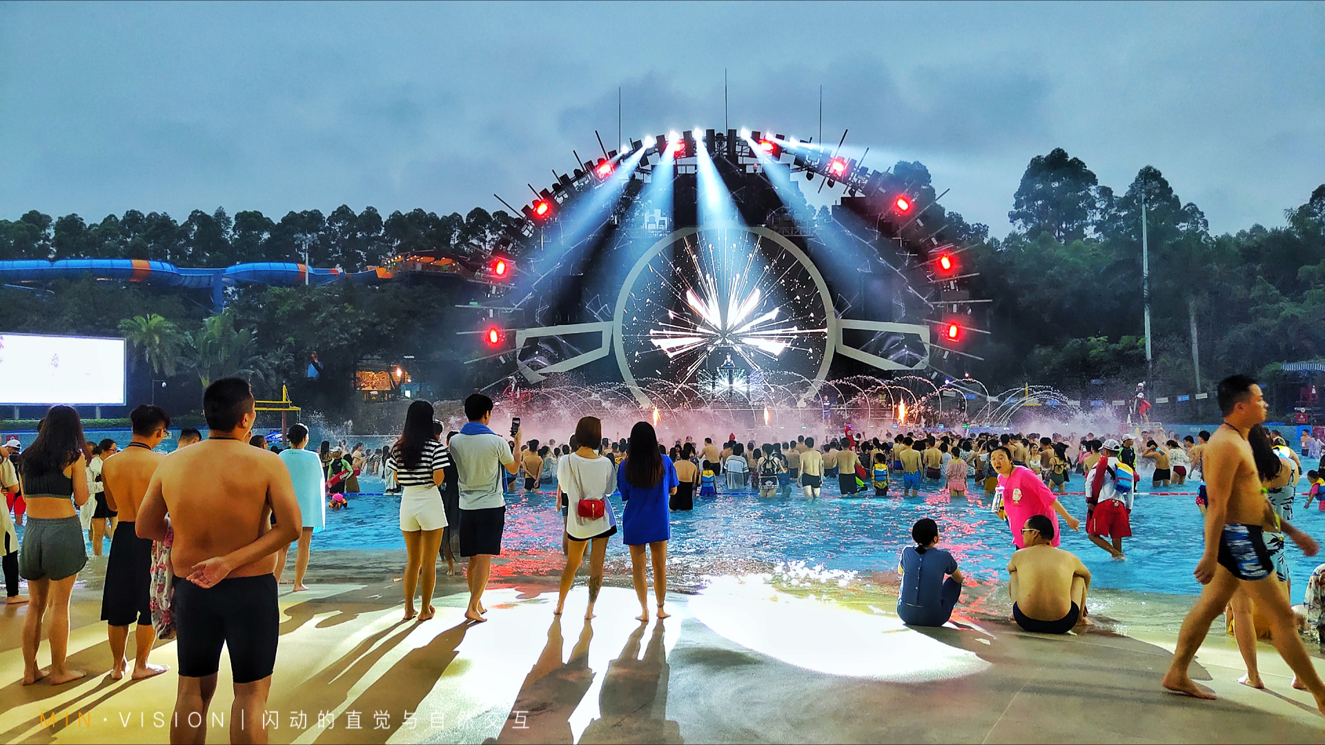 广州长隆水上乐园劲爆夜场,广州长隆水上乐园介绍