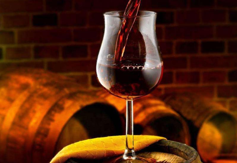 红酒醒酒劲大还是不醒酒劲大,红酒为什么要醒酒醒多长时间