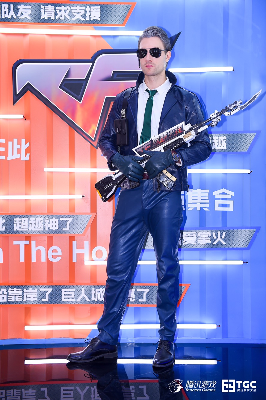 cf灵狐者刀锋,cf穿越火线魅惑灵狐