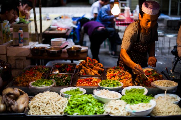 当下热门小吃行业前景如何,做小吃生意要学习什么技术