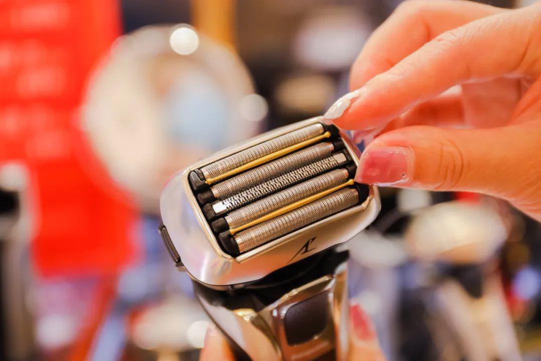 不看血亏！5.9折的克拉钻、买正装送正装的YSL，成都就这儿有